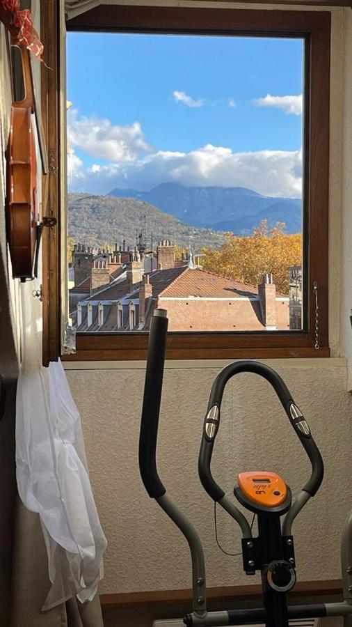 Cosy And Calm In Grenoble City Heart With Free And Large Parking Q-Park Chavant Zewnętrze zdjęcie